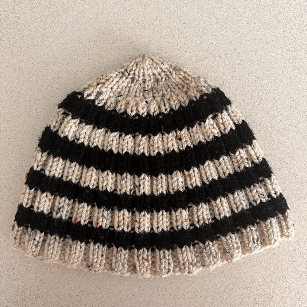 Knit Hat Black and Beige Knit Beanie Touque Hat